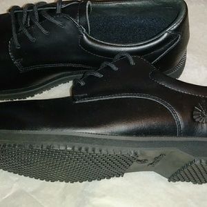 New Mens Nautilus Steel Toe Service Shoes